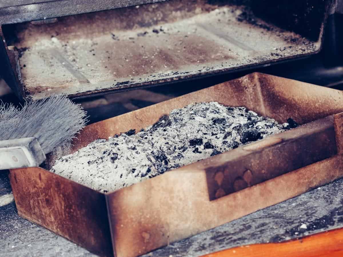 Fireplace Insert Vs Wood Stove What’s The Difference? Organizing.TV