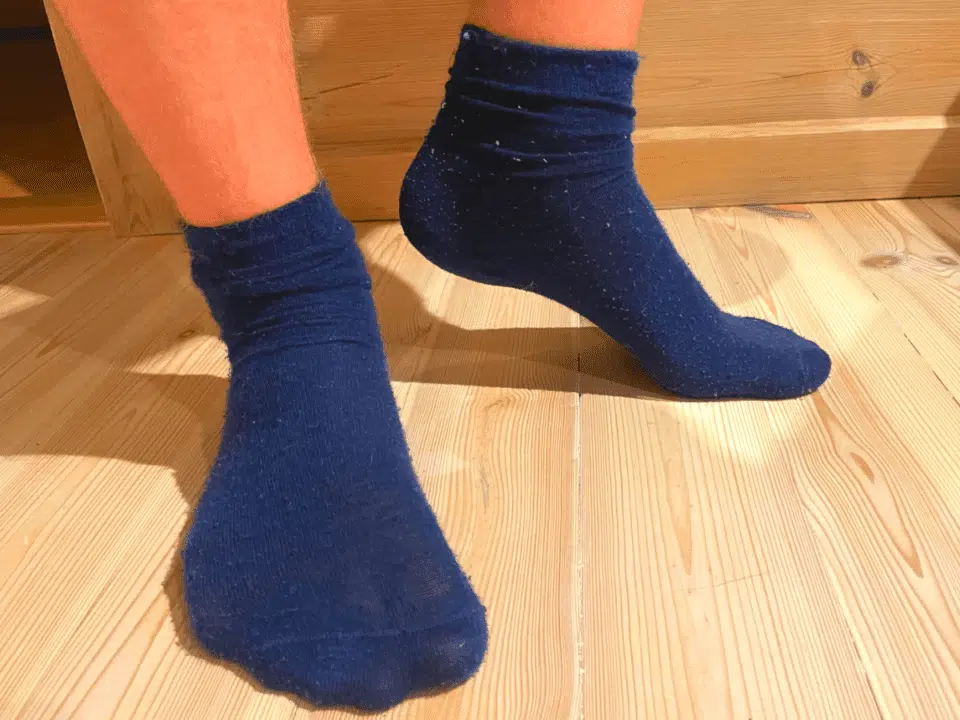 How to STOP Socks From Falling Down (Permanently) Organizing.TV