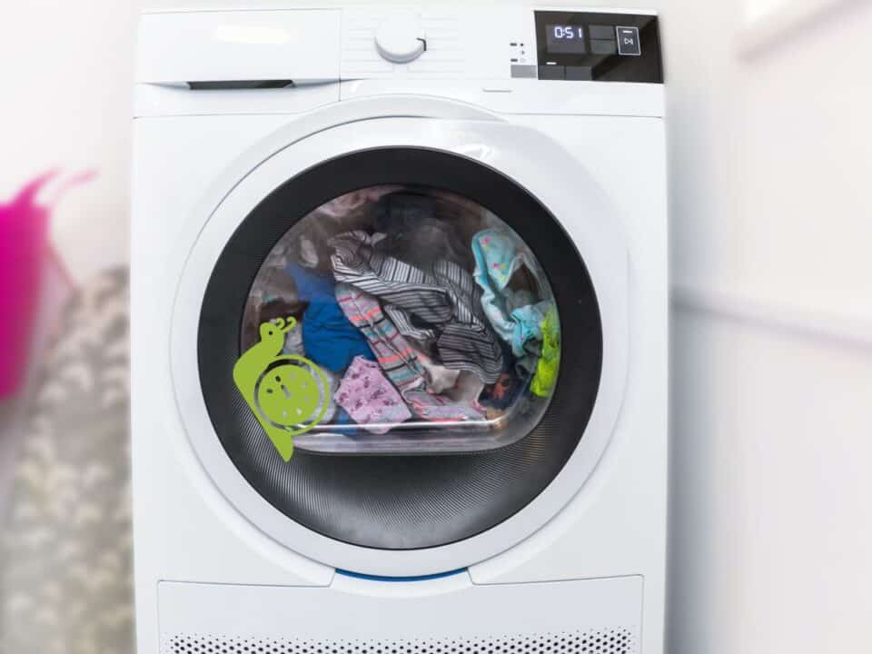 How to STOP Clothes From Sticking to Body (+Why it happens) Organizing.TV