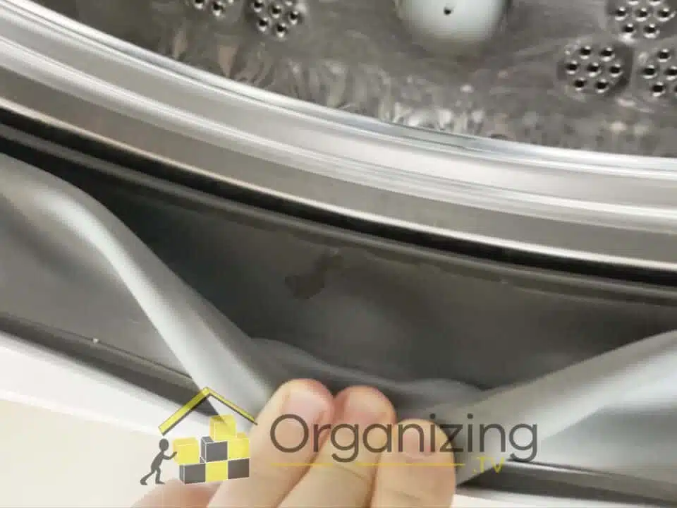 How To Clean a Front Load Washing Machine (StepbyStep) Organizing.TV
